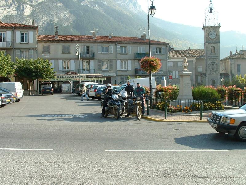 Volle Bl�tenpracht in Sisteron